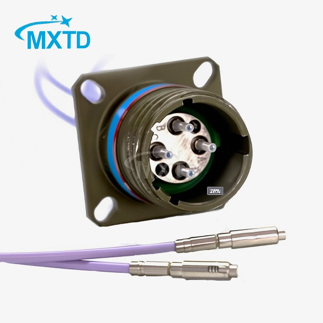 J599E8 Serie Expanded Beam Fiber Optic Connector